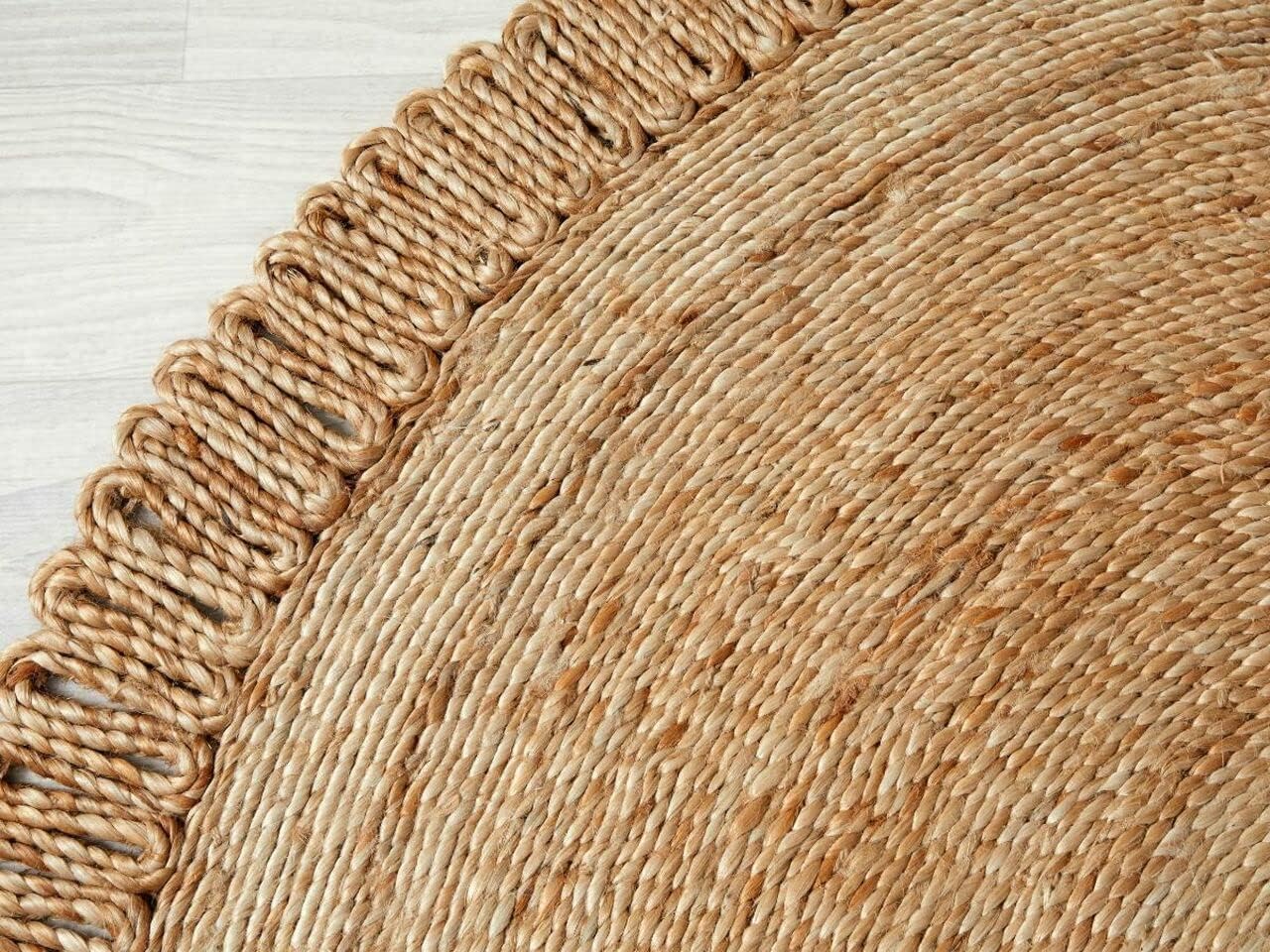 Skotor Living Round Jute Area Rug