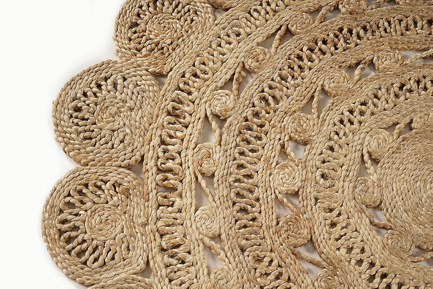 Skotor Living Handwoven  Jute Area Rug